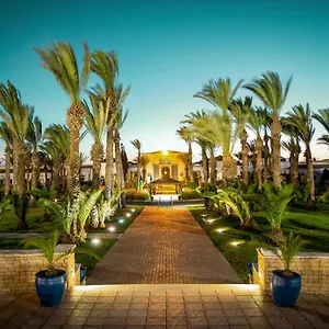 4* Курортный комплекс Robinson